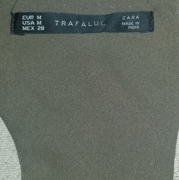 ZARA VEST SIZE MEDIUM - Picture 5 of 11